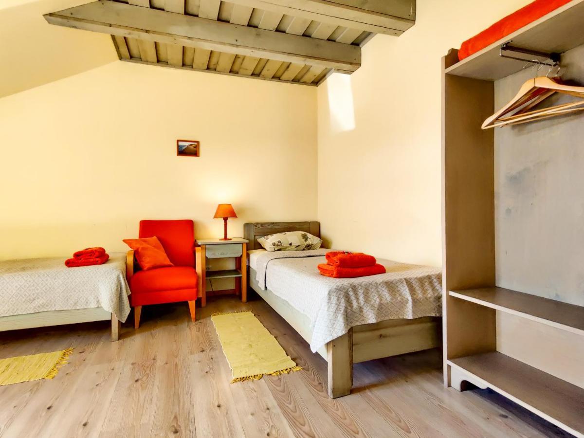 Raibie Logi Hotel Ventspils Buitenkant foto