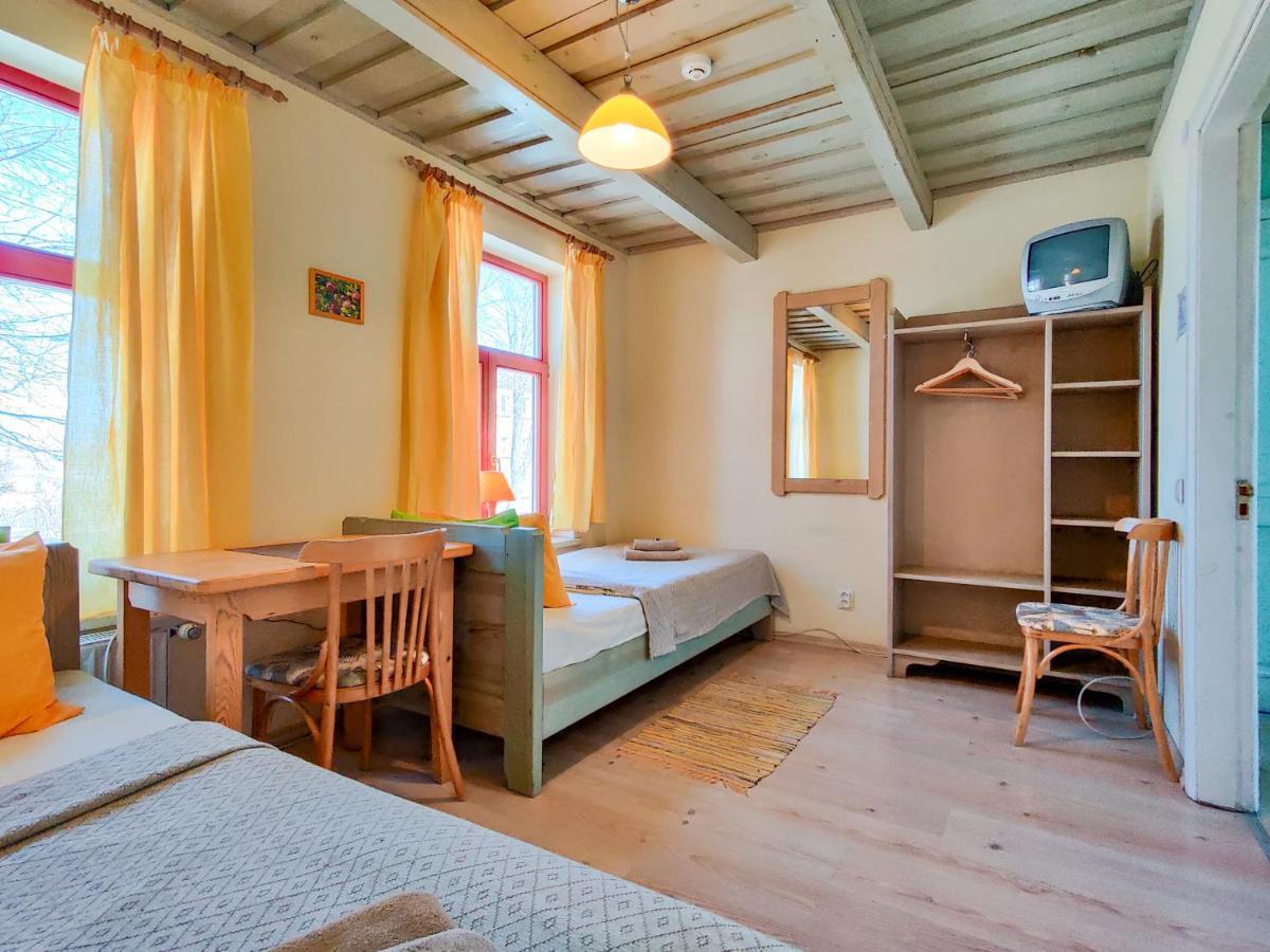 Raibie Logi Hotel Ventspils Buitenkant foto