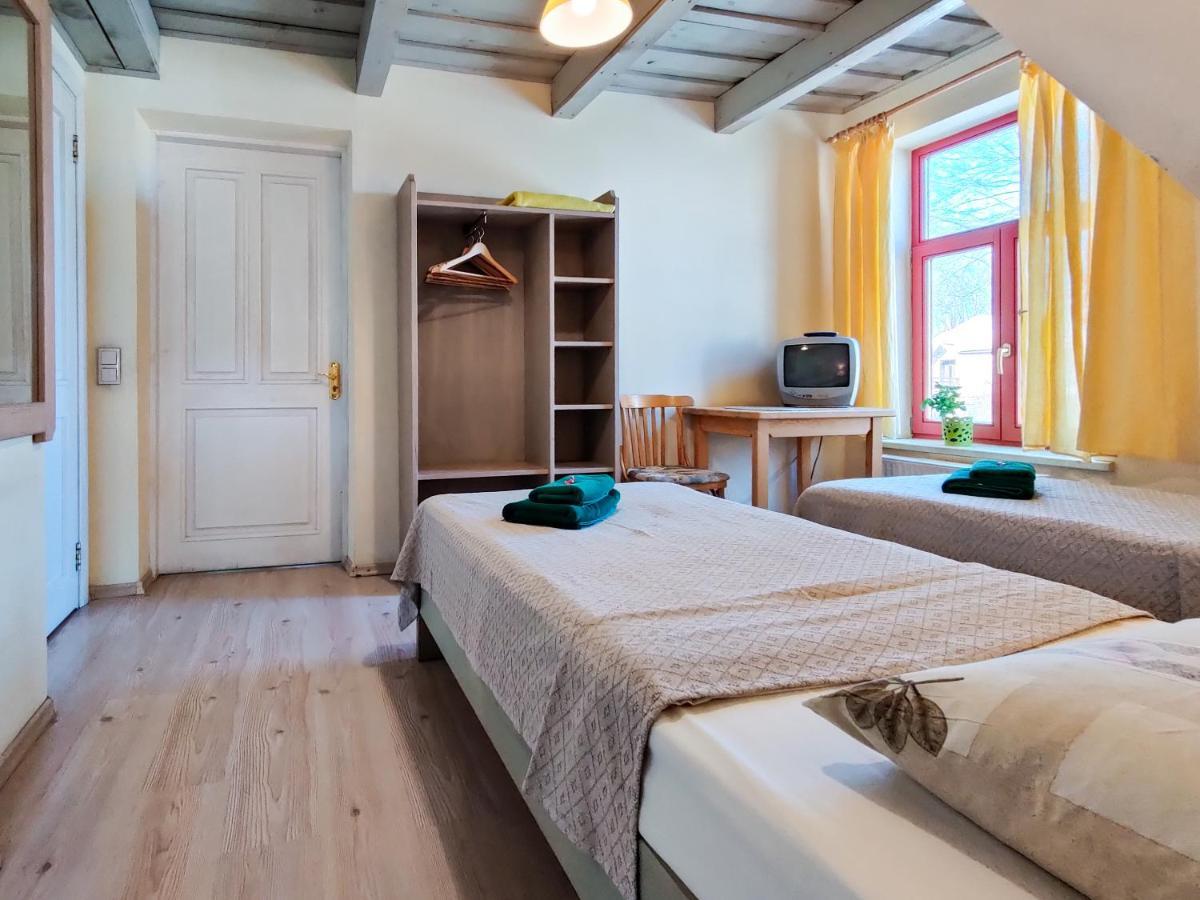 Raibie Logi Hotel Ventspils Buitenkant foto