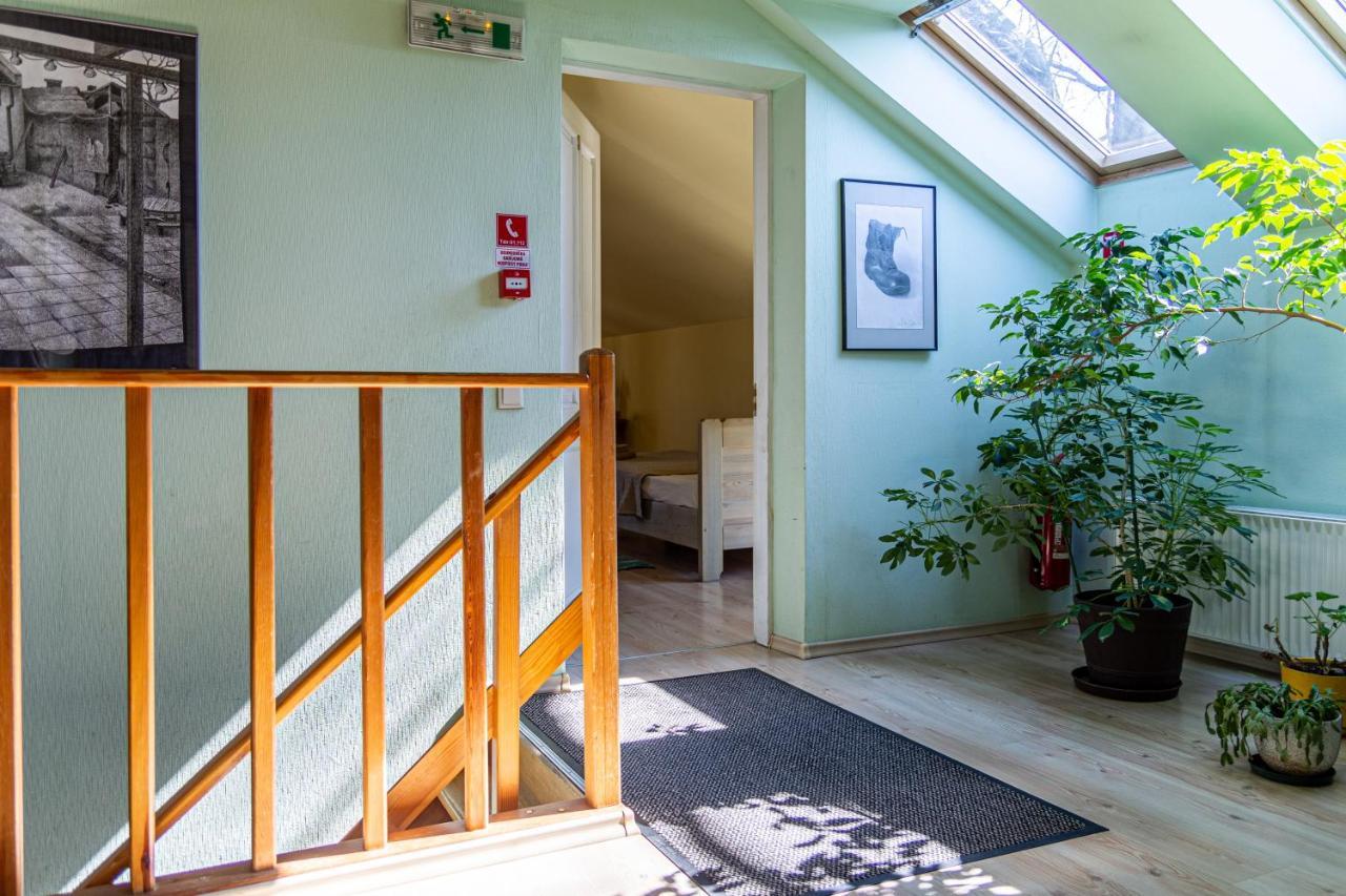 Raibie Logi Hotel Ventspils Buitenkant foto