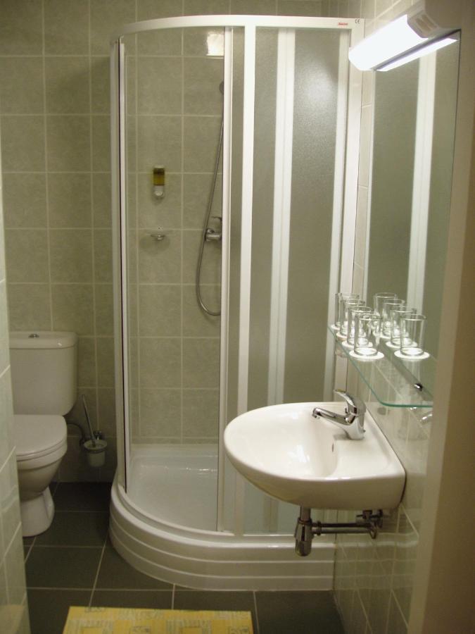 Raibie Logi Hotel Ventspils Buitenkant foto