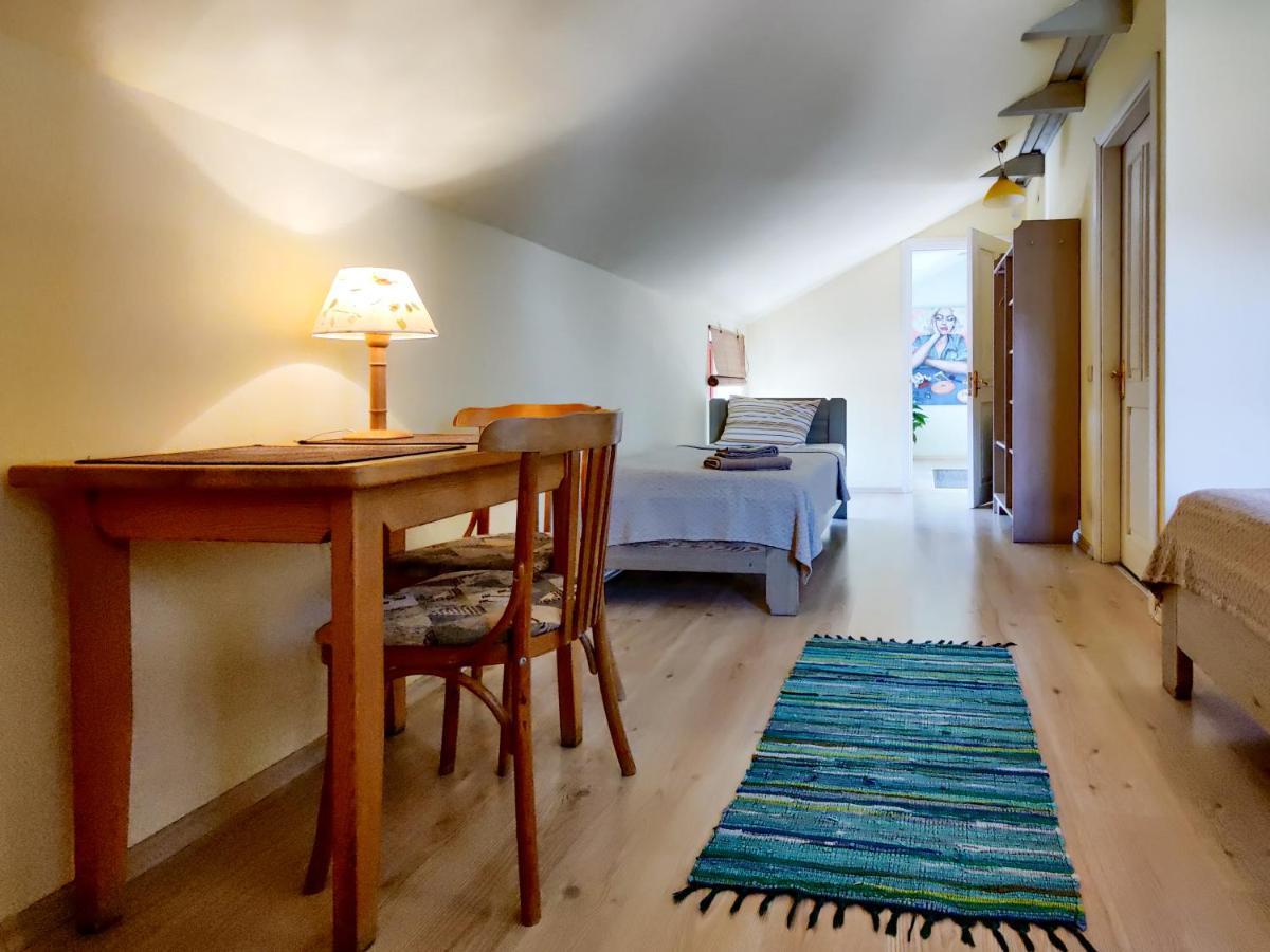 Raibie Logi Hotel Ventspils Buitenkant foto