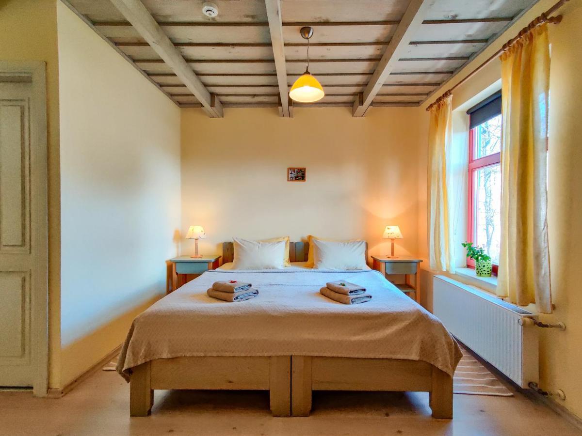 Raibie Logi Hotel Ventspils Buitenkant foto