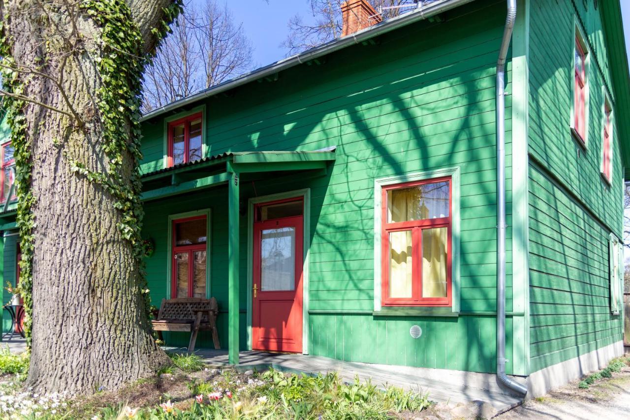 Raibie Logi Hotel Ventspils Buitenkant foto