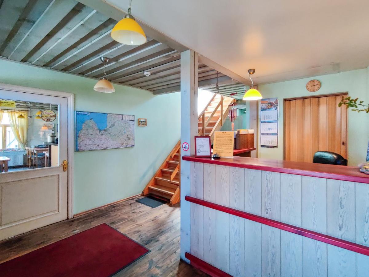 Raibie Logi Hotel Ventspils Buitenkant foto