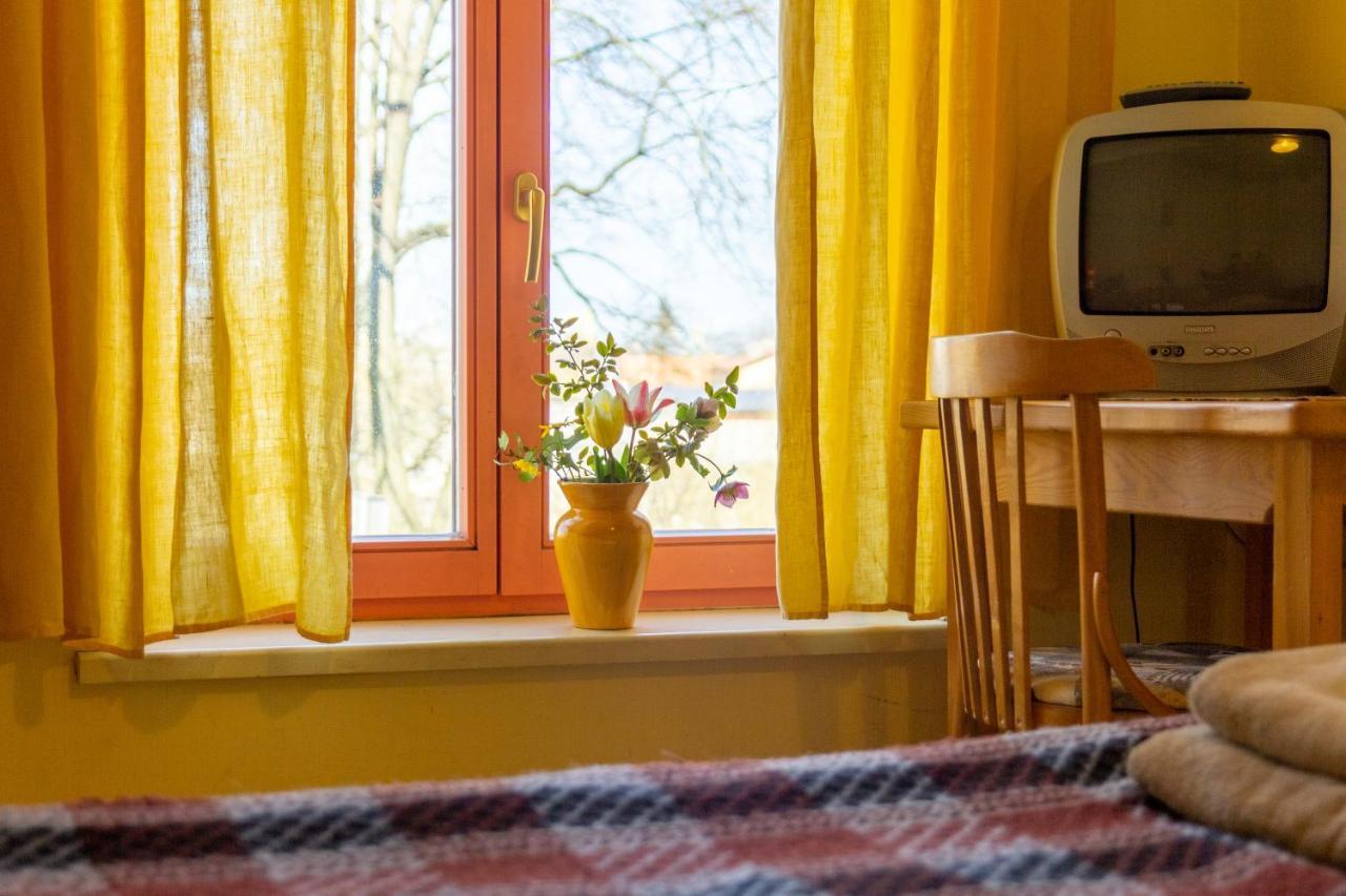 Raibie Logi Hotel Ventspils Buitenkant foto