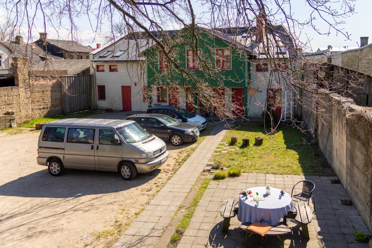 Raibie Logi Hotel Ventspils Buitenkant foto